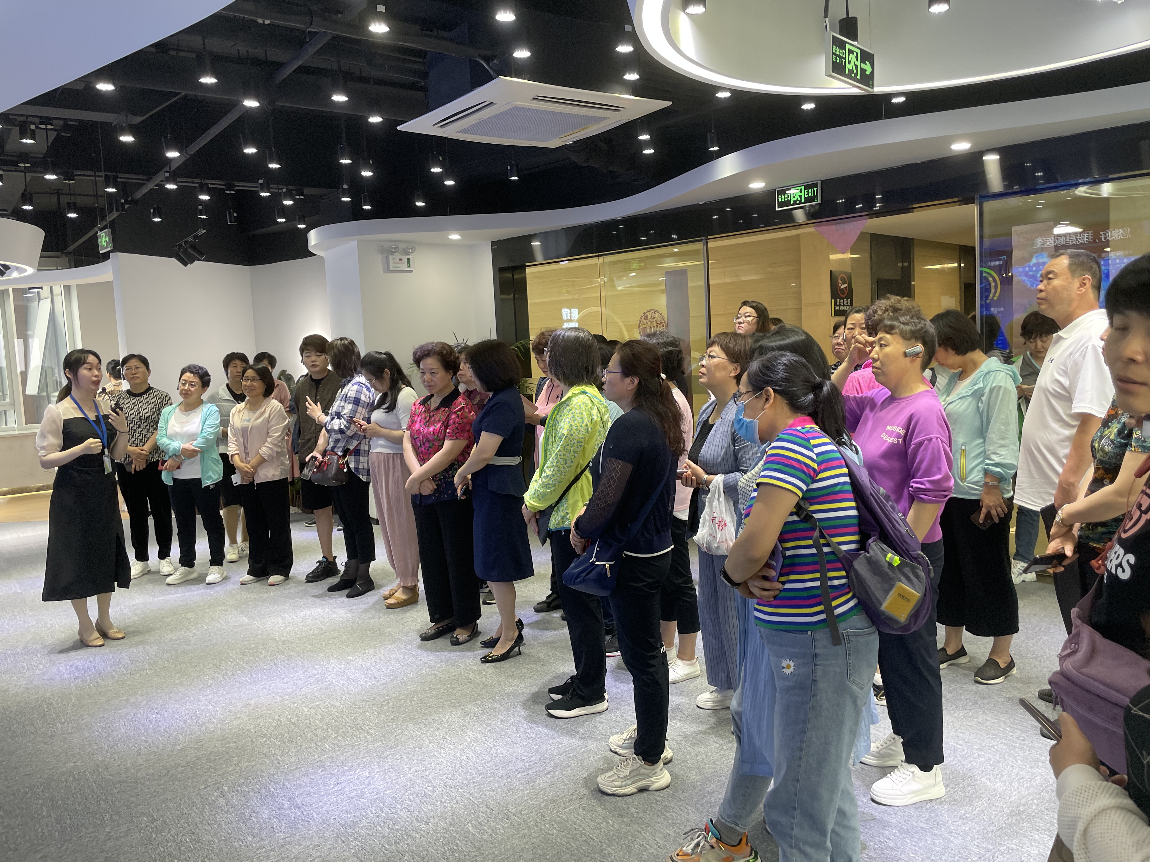 巾幗芳華，守護(hù)半邊天，健培迎來遠(yuǎn)道而來的山西省美麗婦聯(lián)人