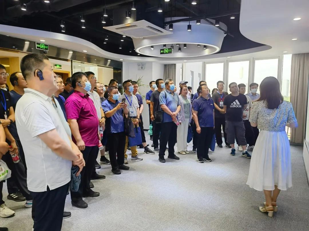 德州市深化放管服改革、優(yōu)化營(yíng)商環(huán)境專題考察團(tuán)一行蒞臨健培科技考察調(diào)研