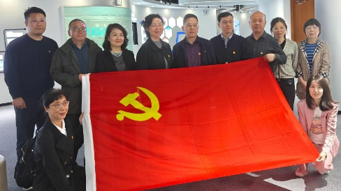 杭州市審計(jì)局黨組書記、局長(zhǎng)范飛一行蒞臨健培科技考察調(diào)研