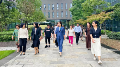 江蘇省無錫市婦聯(lián)黨組成員、副主席朱芳一行蒞臨健培科技考察調(diào)研